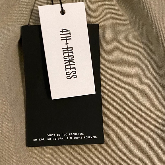 Pants, flat front, elastic waist with pockets and cuffs at bottom of pant legs - Picture 5 of 5